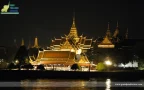 ผู้คนมากหมาย; กินอาหารบนเรือ; ห้องรับปีระทานอาหาร; Grand Pearl เรือแกรนด์เพิร์ล; พืนไม้; ความเป็นไทย; ห้องอาหาร;