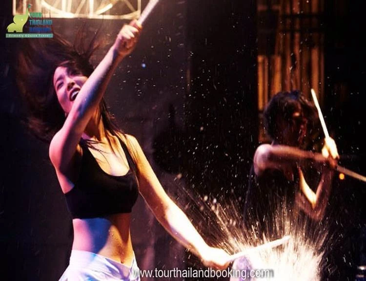 การแสดงโชว์ของนันทา