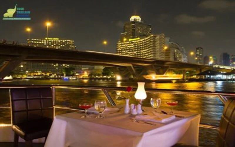 บรรยากาศการล่องเรือ