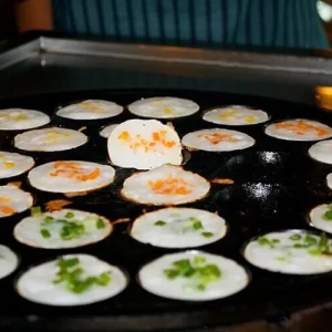 ขนมครกเสริฟที่ ตึกใบหยก baiyoke