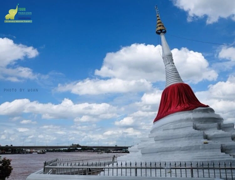 วัดปรมัยยิกาวาส เกาะเกร็ด