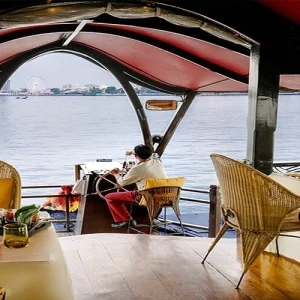 Manohra เรือมโนรา