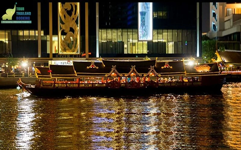 เรือแว่นฟ้า