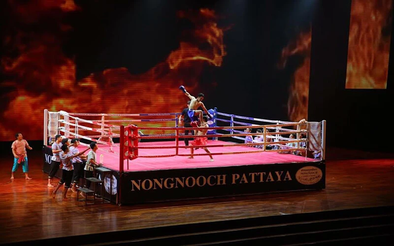 สวน นงนุช พัทยา การแสดงมวยไทยโชว์