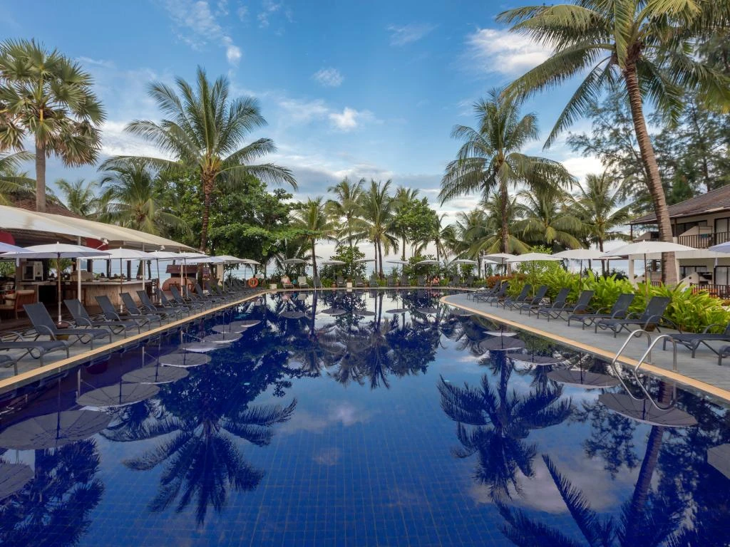 กมลาบีชรีสอร์ท - อะ ซันไพร์ม รีสอร์ท 