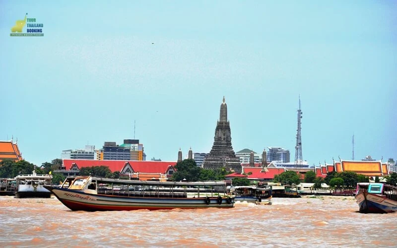 ล่องเรือกลางวัน เรือไม้ เครื่องดื่ม
