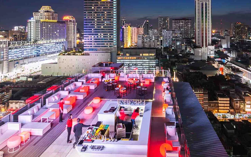 วิวยอดตึก กลางกรุง 1. Chili Hip - Centara Watergate Pavillion Hotel