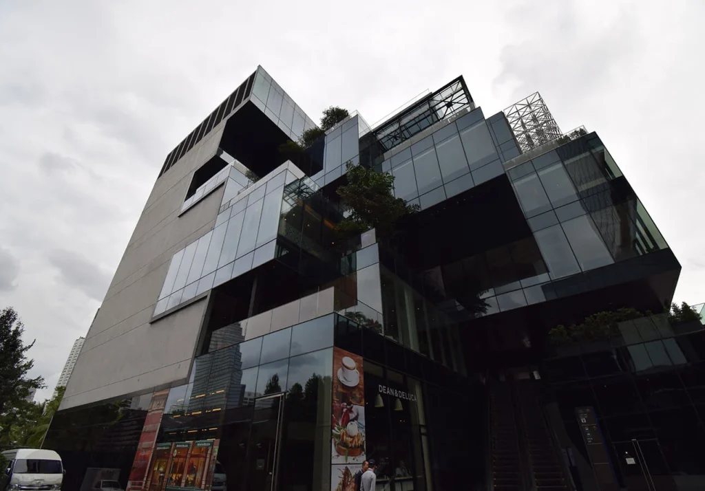 Mahanakhon Skywalk