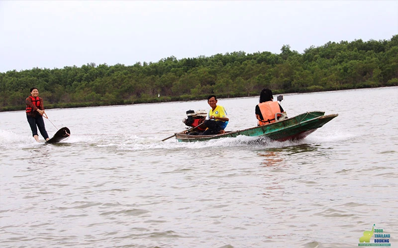 สกีคลองโคน