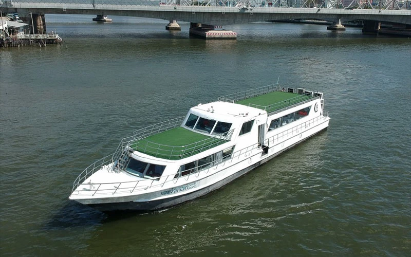 Khanna Cruise
