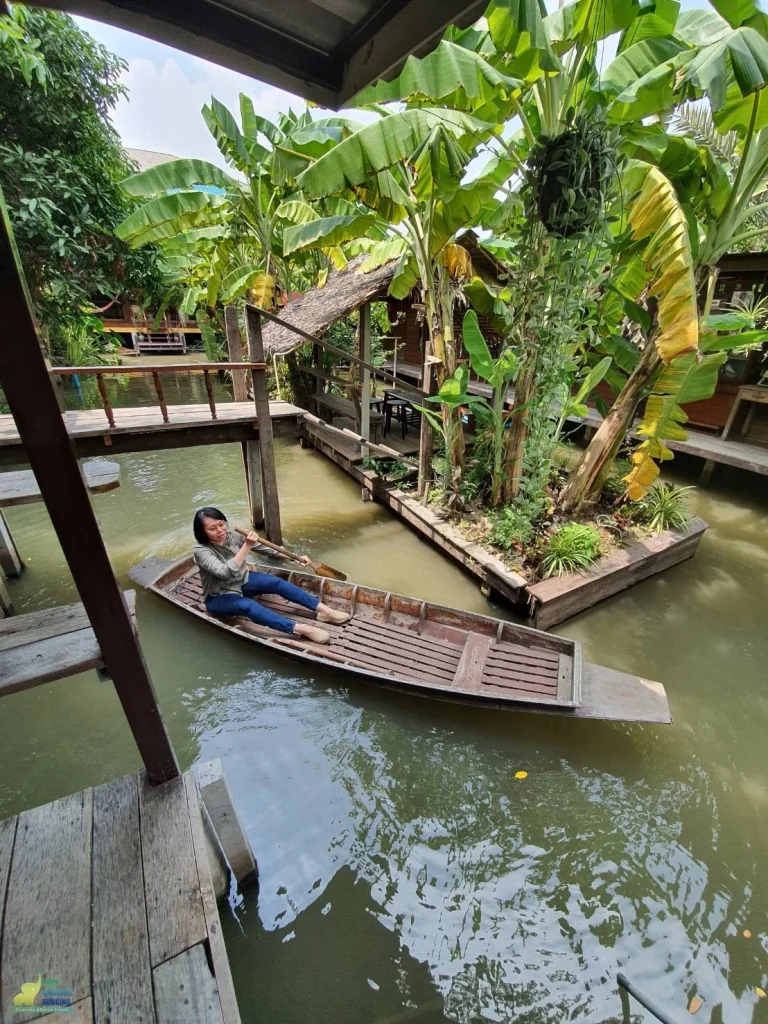 มีเรือให้พายด้วยนะ